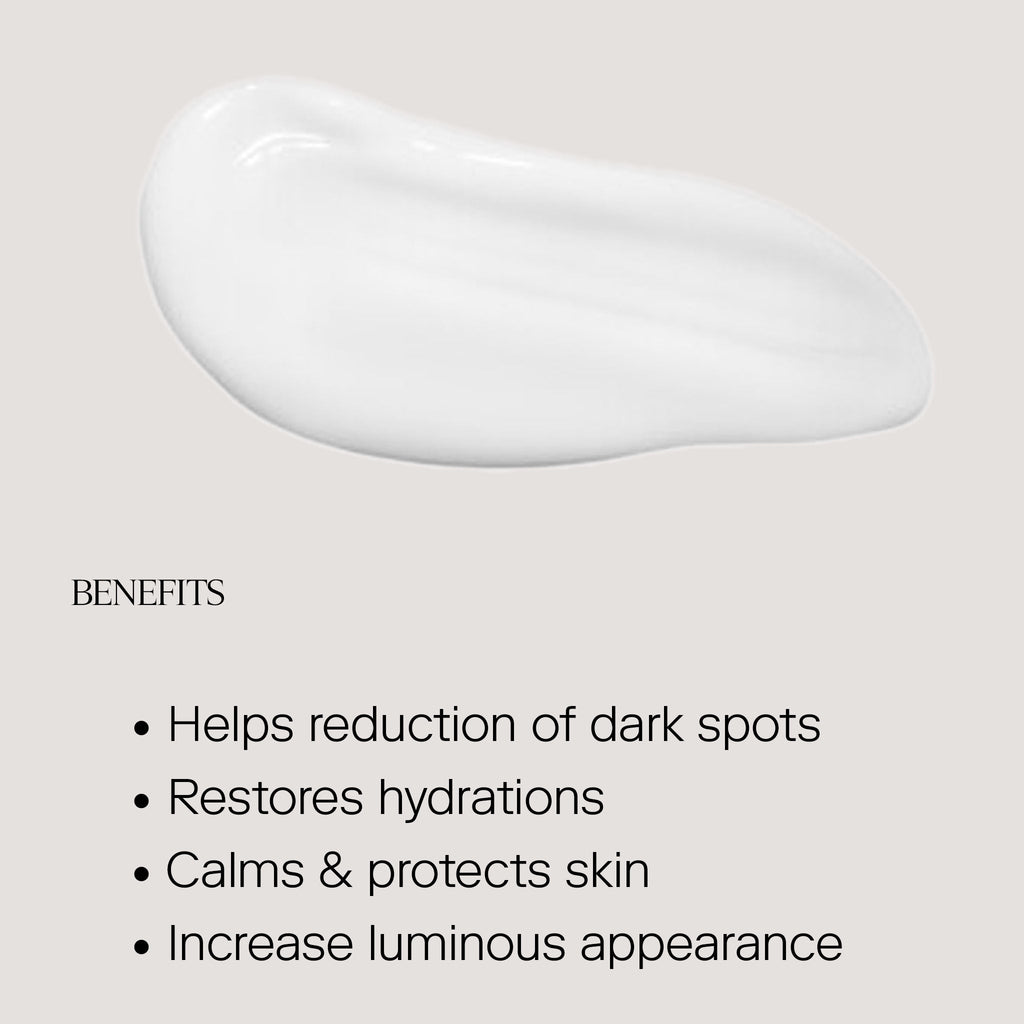 Cosmetic product with benefits listed on a light gray background