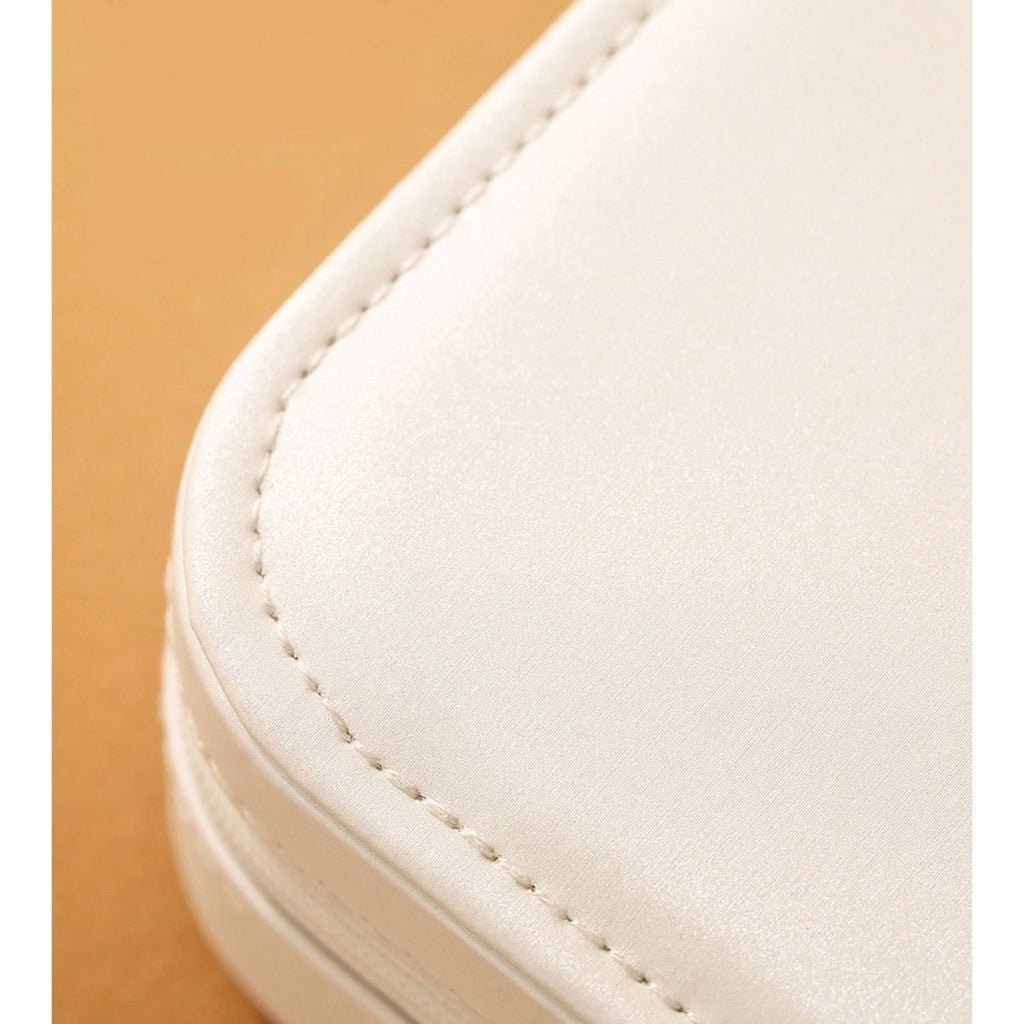 Close-up of PU Leather Travel Jewelry Organizer design.