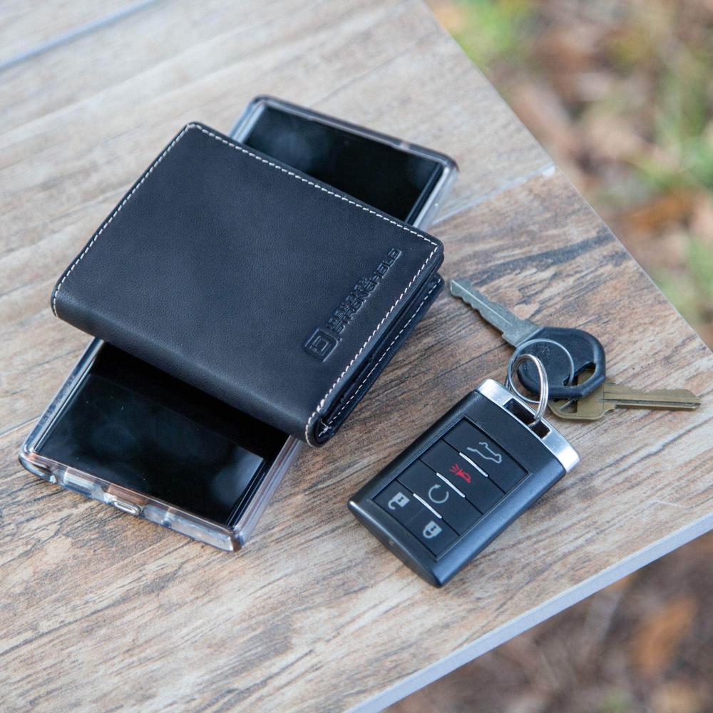 The Waltlet - RFID Secure Minimalist Wallet with keys and phone.