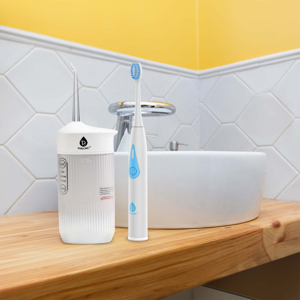 Ultimate Smile Care Travel Duo: Triple - Head Brush & Collapsible Flosser - 3ozs